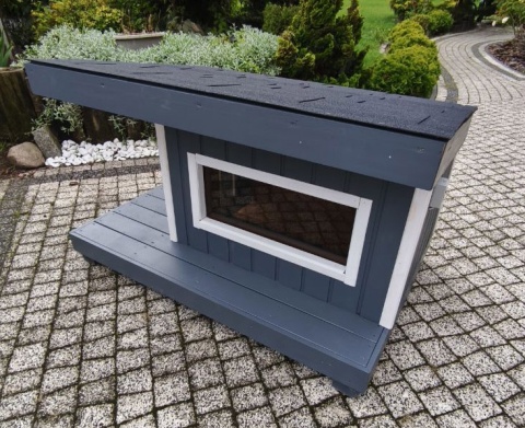 Buda dla średniego psa nowoczesna ocieplana