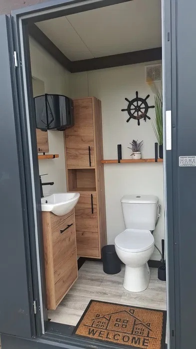 Kontener, pawilon sanitarny toaleta mobilna