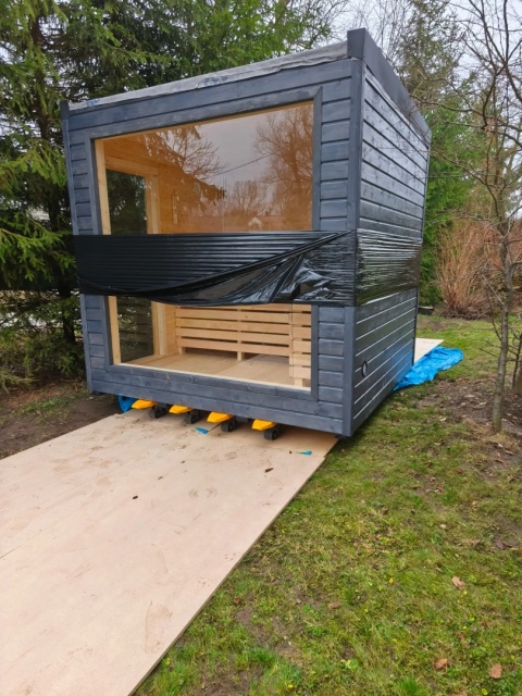 transport sauny ogrodowej